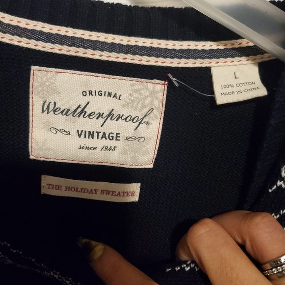 Sweater - Picture 3 of 3